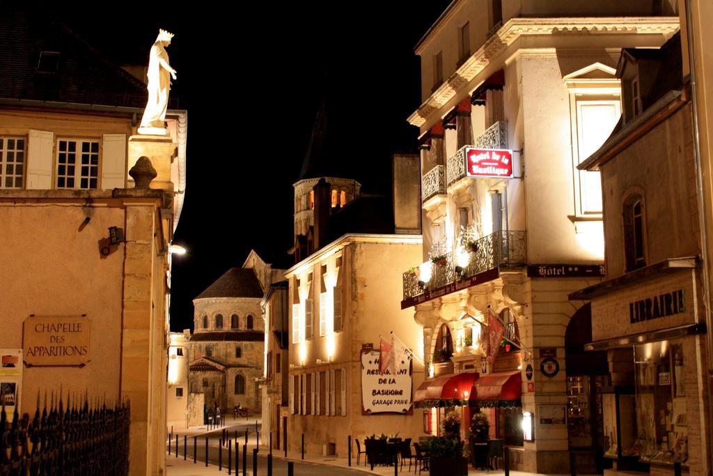 Hotel De La Basilique Paray-le-Monial Exterior foto