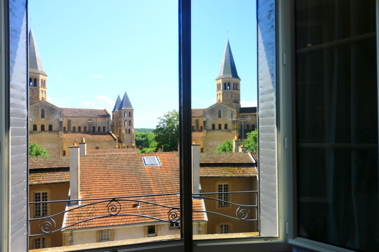 Hotel De La Basilique Paray-le-Monial Exterior foto